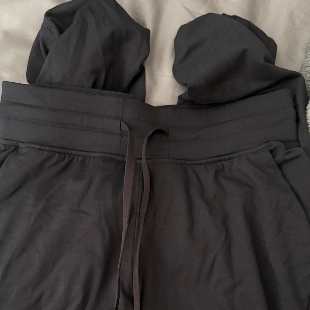 lululemon Black Align Joggers size 6